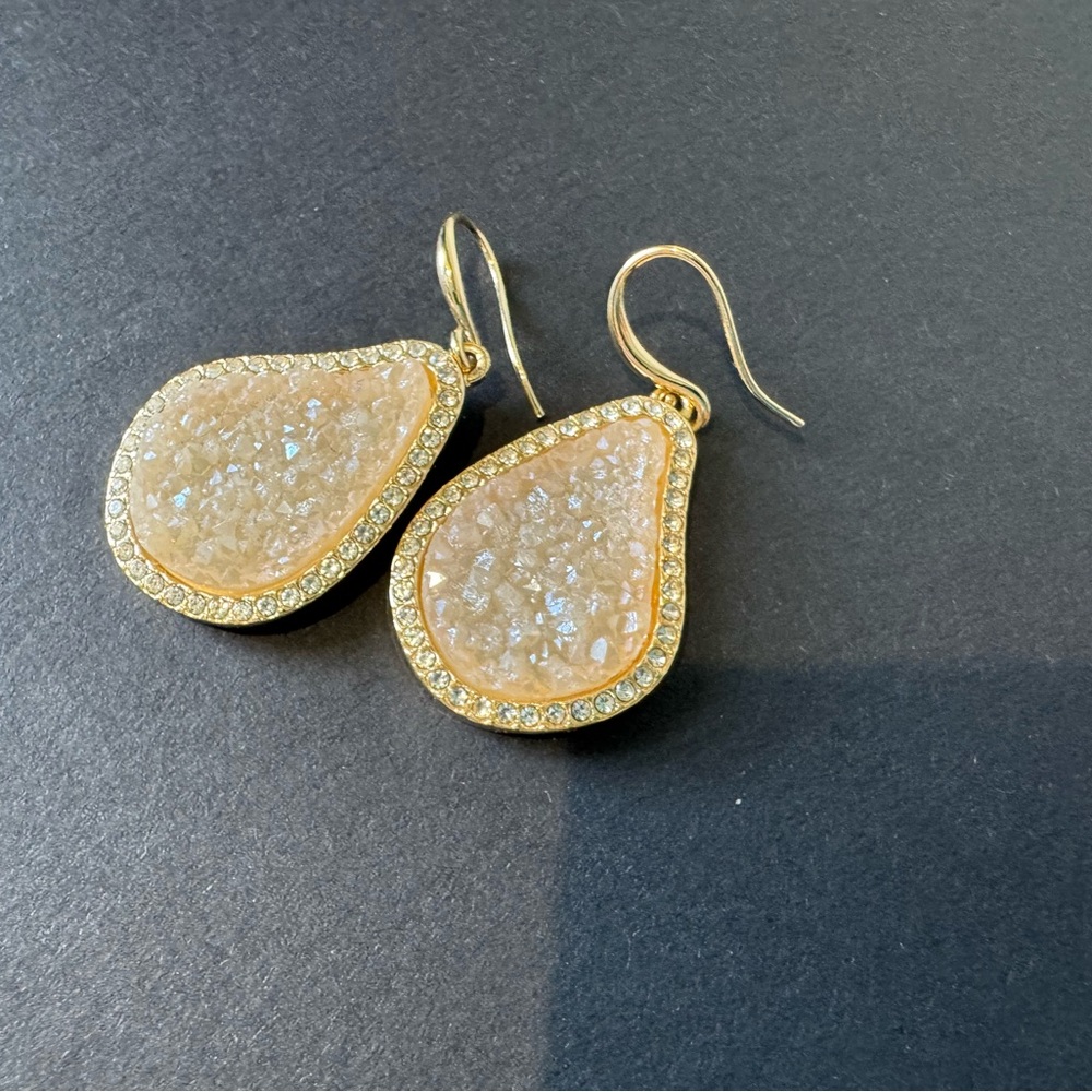 NWOT Sparkle Teardrop Earrings - Picture 2 of 4